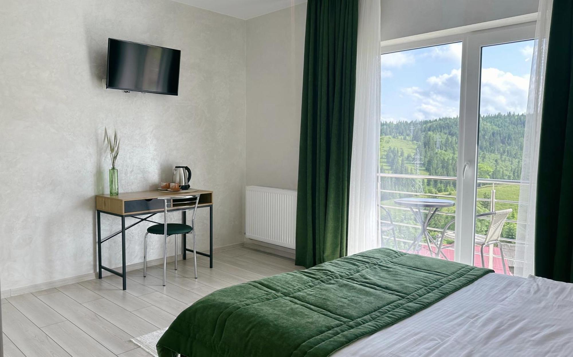 Hotel Шепіт Лісу à Bukovel Extérieur photo