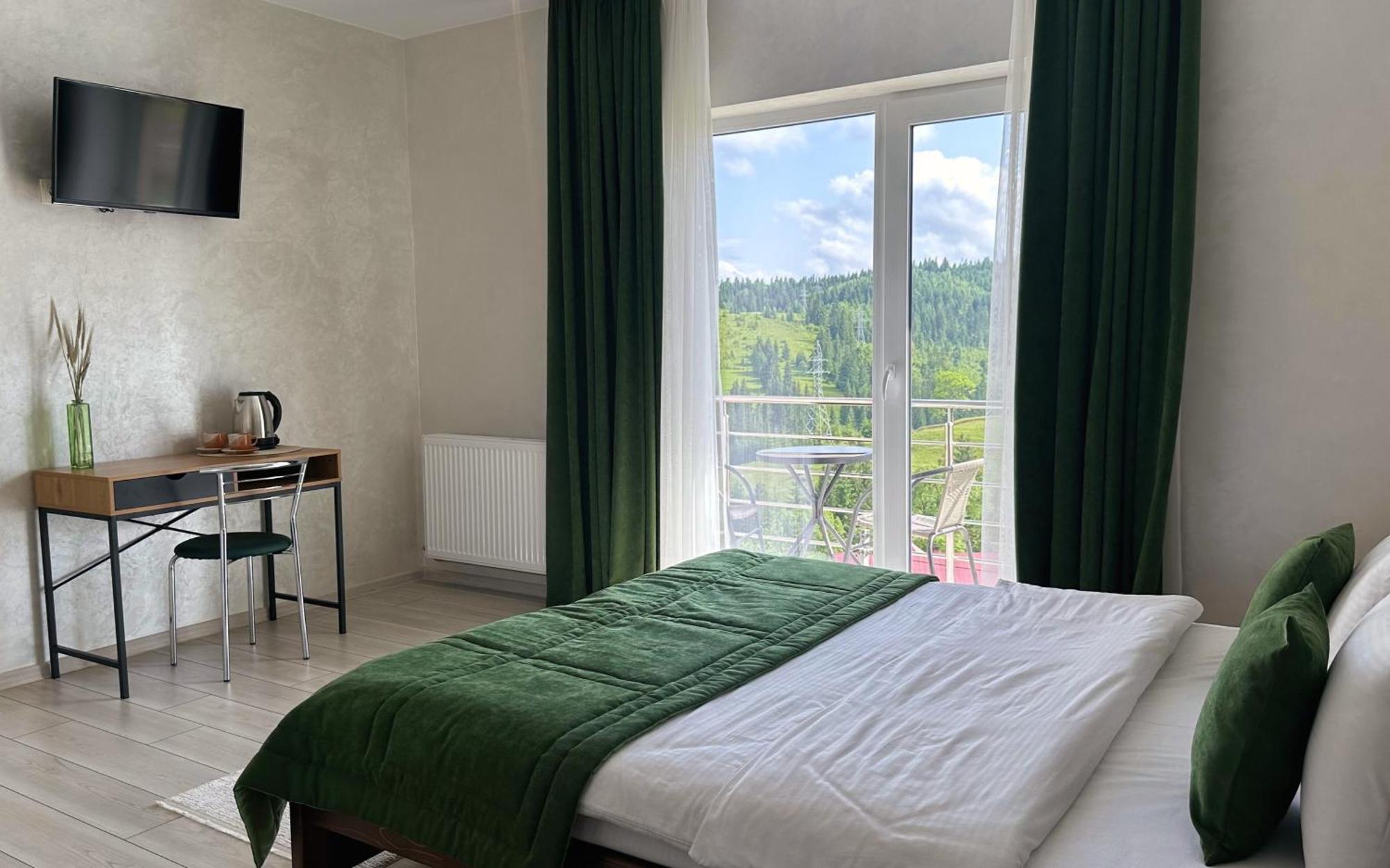 Hotel Шепіт Лісу à Bukovel Extérieur photo